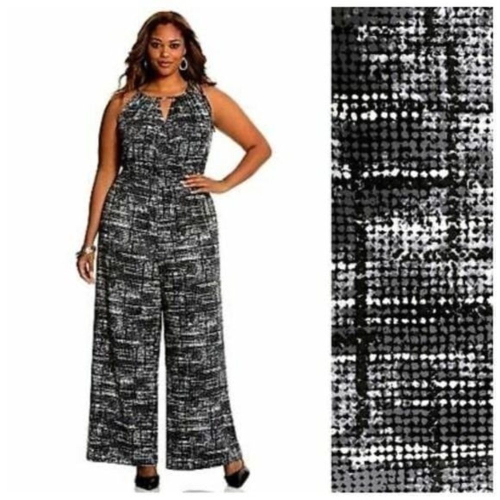 LANE BRYANT Surplice Print‎ Halter Top STRETCH Wide leg jumpsuit romper 26/28 4X